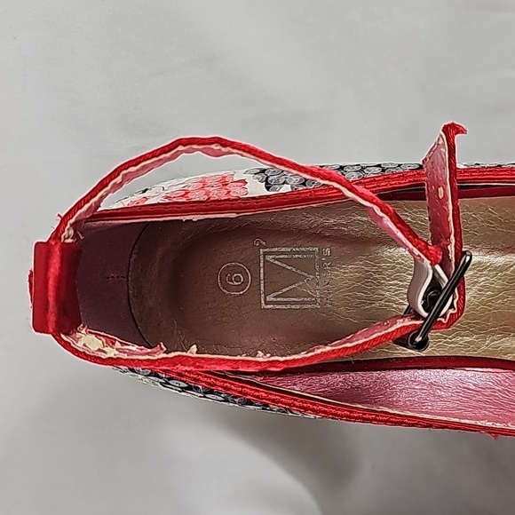 Platform Shoes - Picture 7 of 9